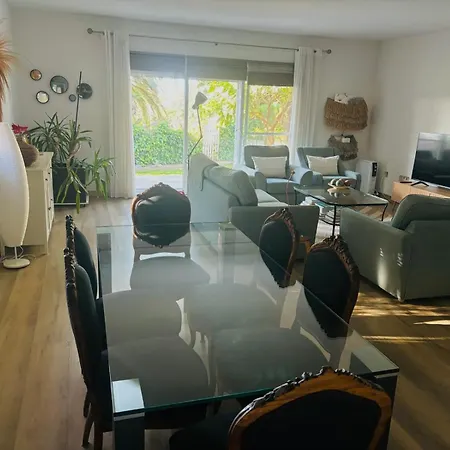 Casa de 3 plantas, con jardín y vistas al golf-3