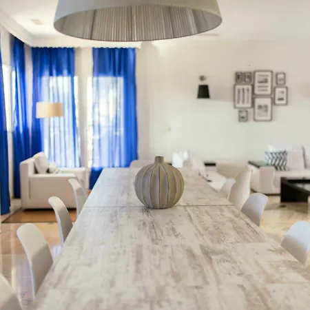 Villa Luxury Puerto Marina-2