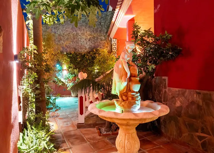 Majestic Villa By The Beach Heated Private Pool & Jacuzzi